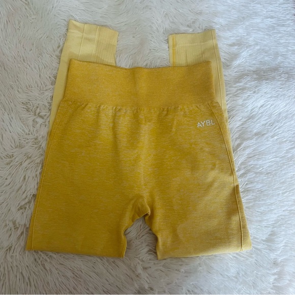 AYBL Pulse Leggings - Picture 5 of 6